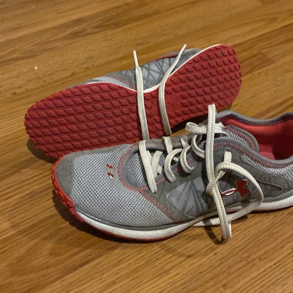Under Armour Womens lightweight shoes - Picture 2 of 3